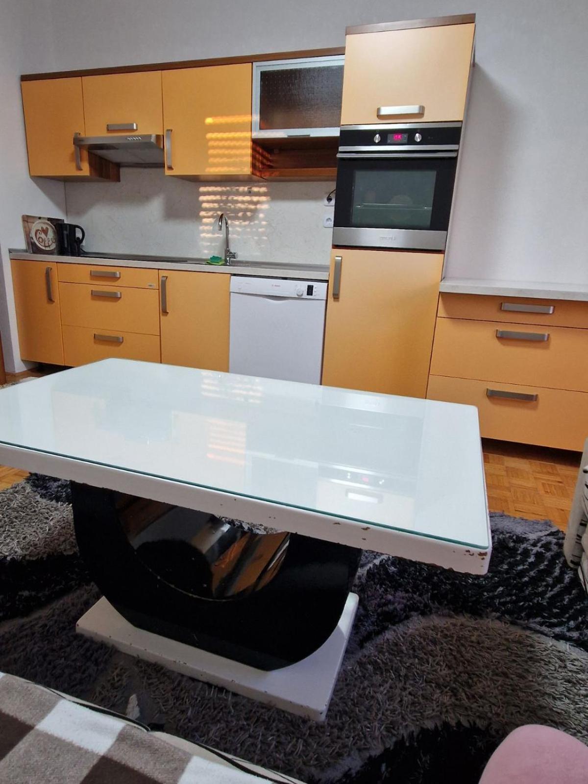 ויפאבה Apartma-Sobe Lejla מראה חיצוני תמונה