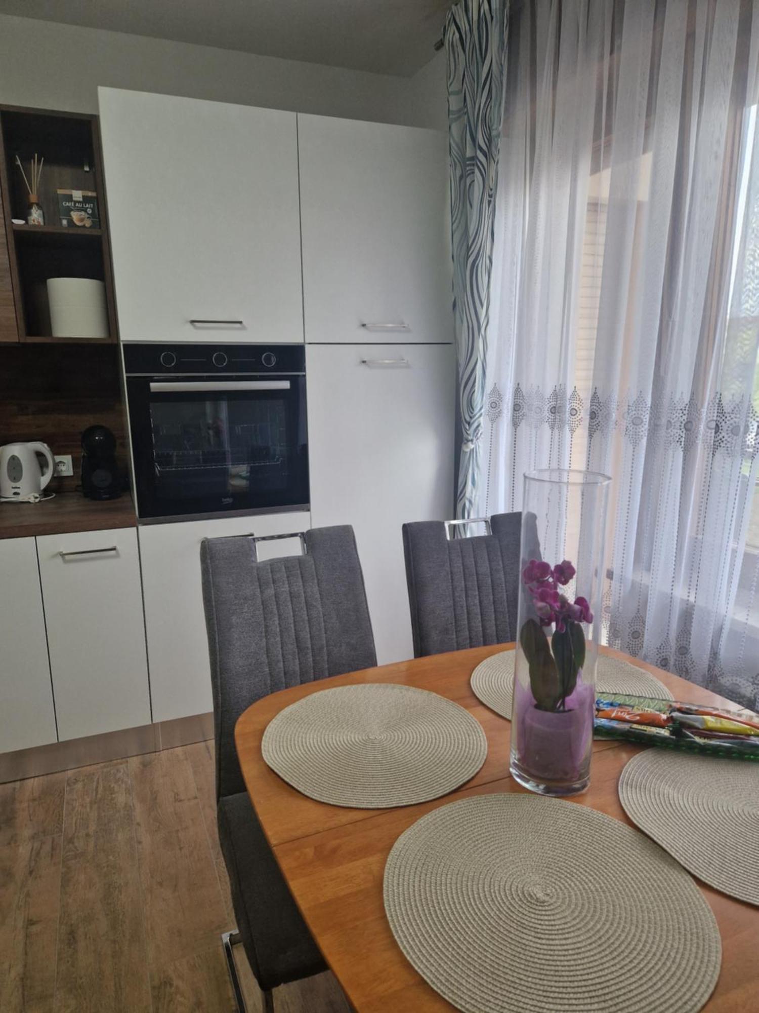 ויפאבה Apartma-Sobe Lejla מראה חיצוני תמונה